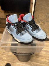 Travis Scott x Air Jordan 4