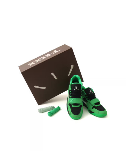 Im9113 300 travis scott - travis, ×