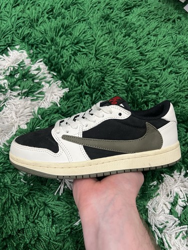 Jordan low travis scott - travis,